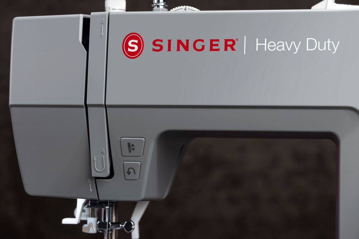 Singer Heavy Duty 6805